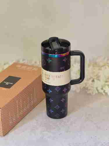 1,18 l Luxury-Inspired Quencher Tumbler – Rainbow Black